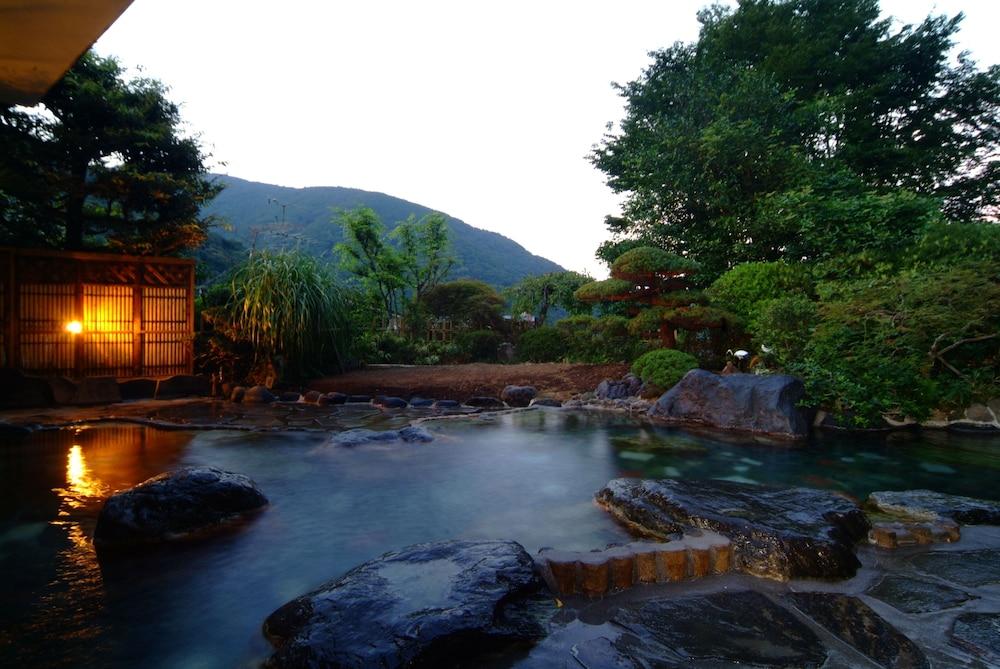 Ryokan Yusakaso 2*